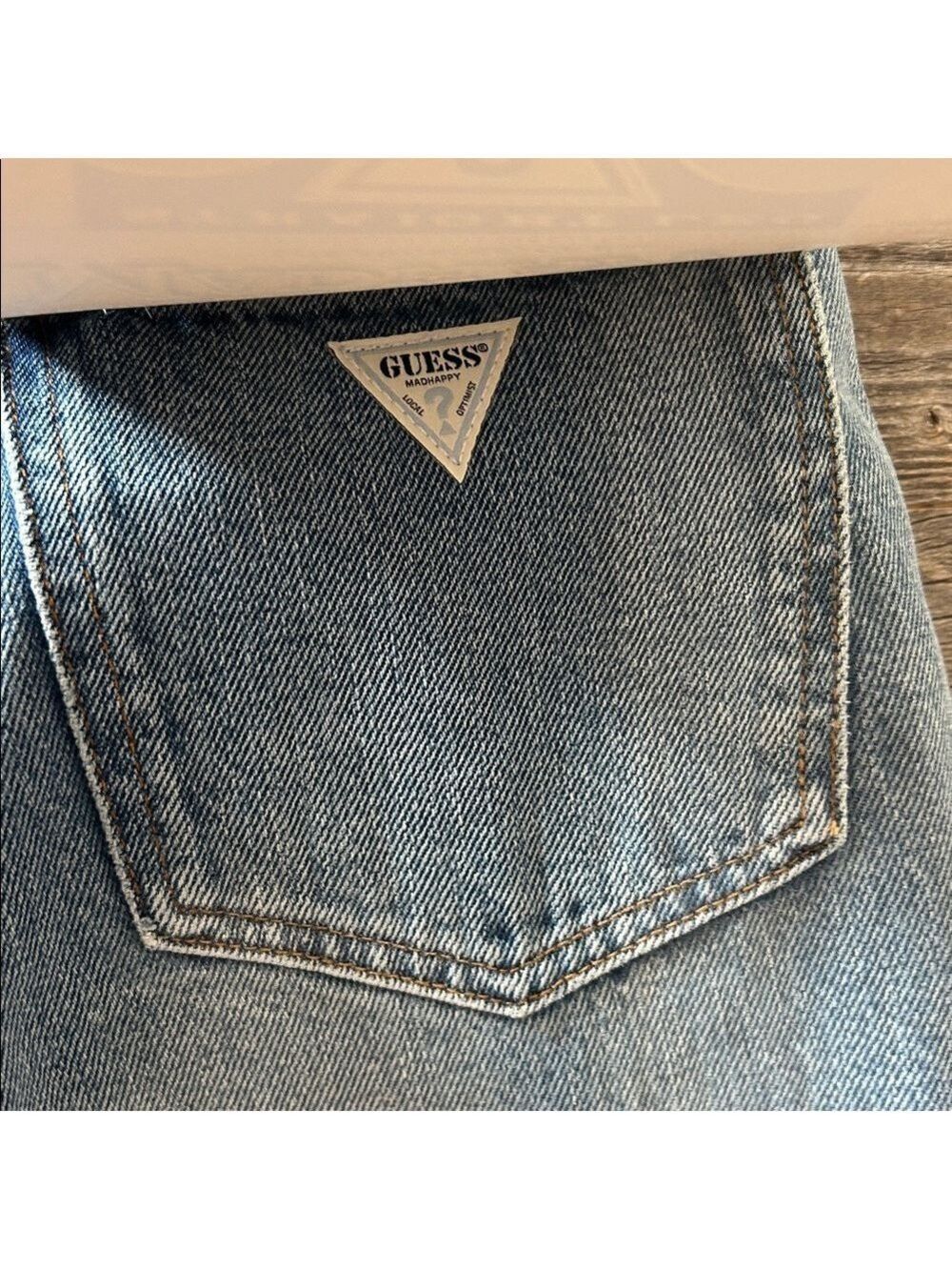 Madhappy X Guess The Boyfriend Jeans Collaboration in Light Wash Sz 26 NWT - Picture 9 of 12